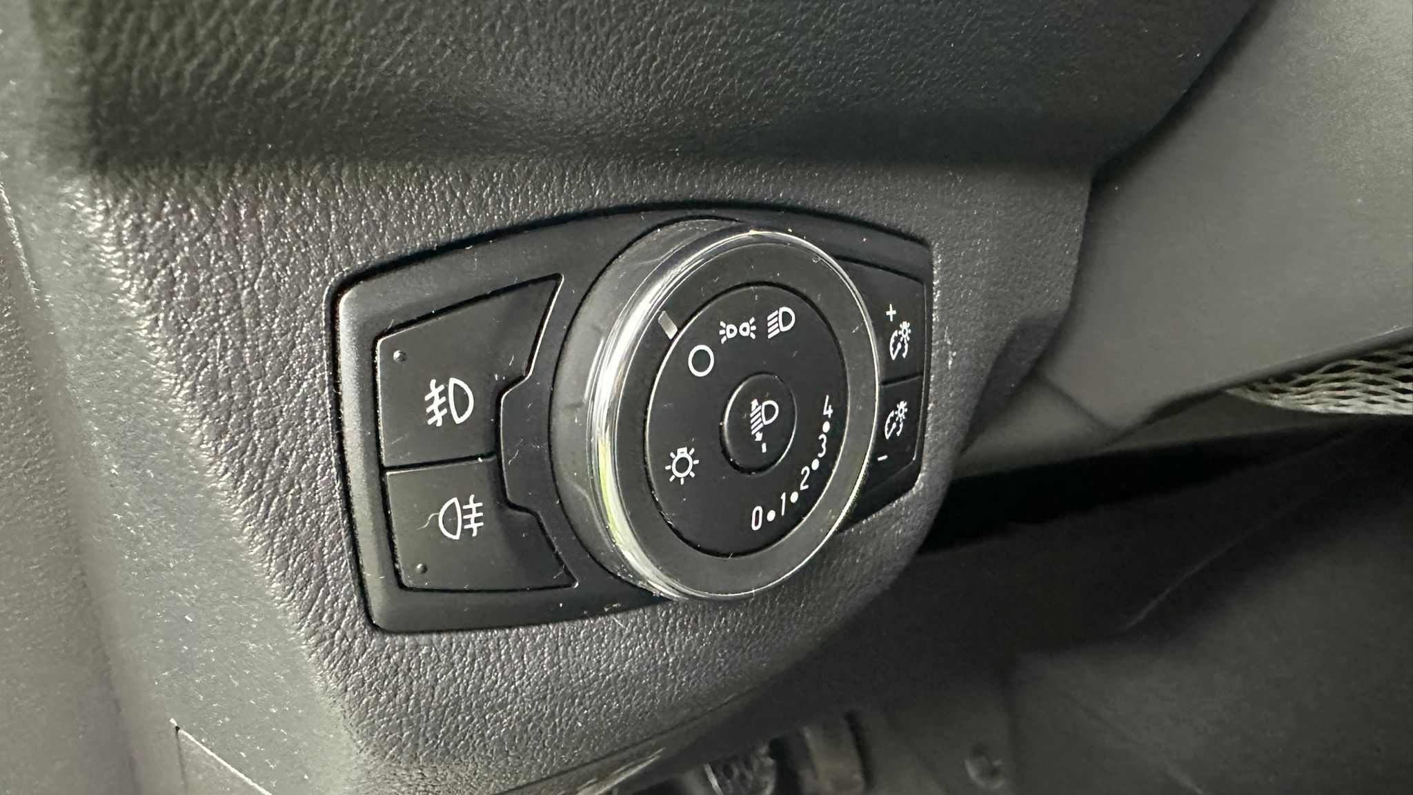 Ford Transit Courier 1.5 TDCi 75CV Van Trend 2023 LEGGI TESTO