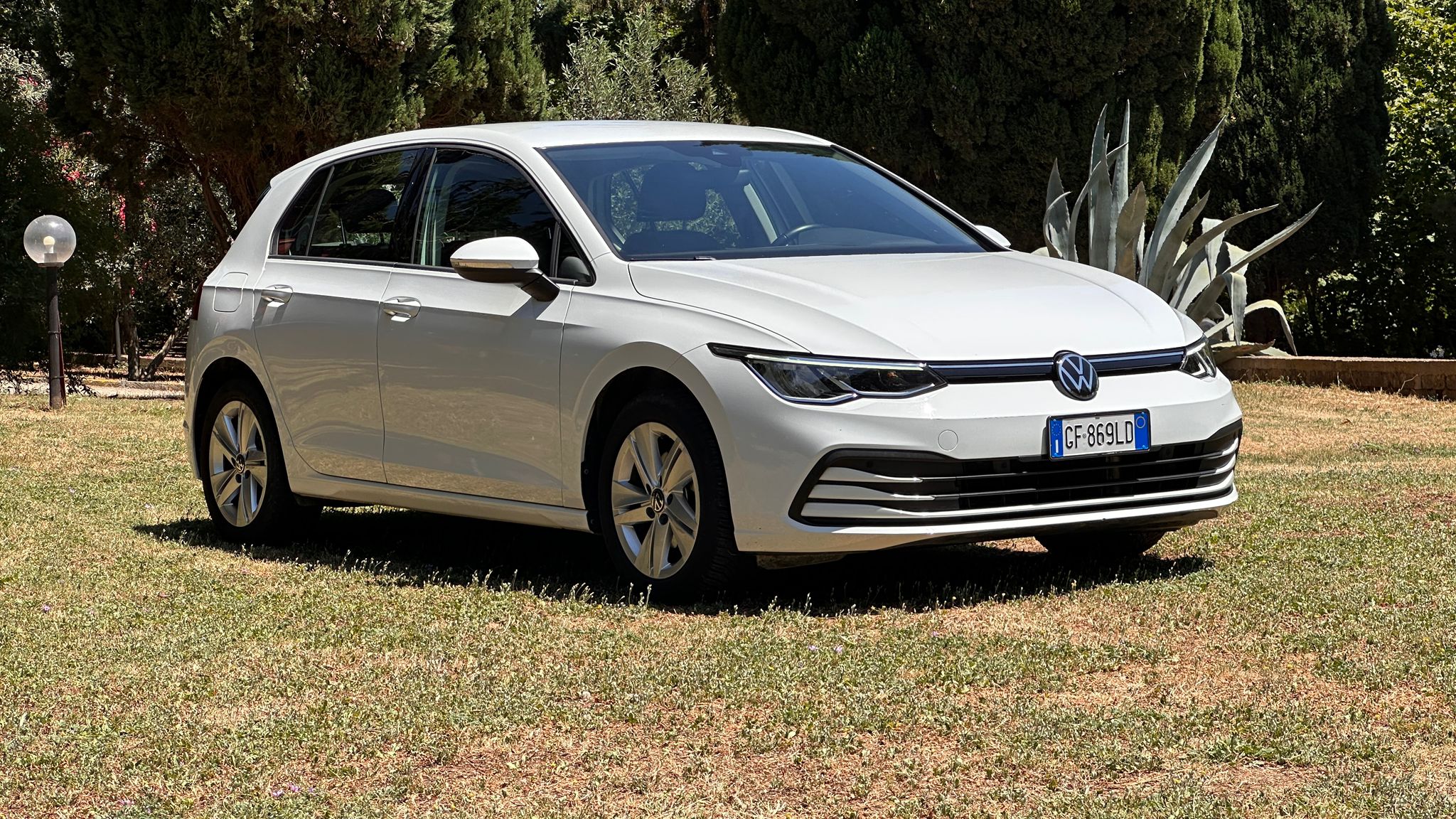 Volkswagen Golf 1.5 TGI Style 2021 PERFETTA NEOPATENT leggi testo
